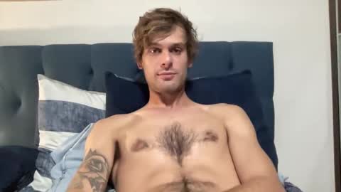 Snapshot of vegassangel chatting on 10.03.25 Joeyyy online show from 10.03.25