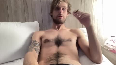 Snapshot of vegassangel chatting on 10.14.25 Joeyyy online show from 10.14.25