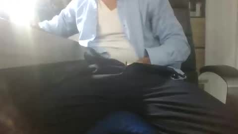 Snapshot of veget4 chatting on 10.13.25 veget4 online show from 10.13.25