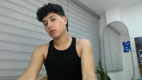 velascosexyboy online show from 10.21.25