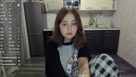 Snapshot of vendymories chatting on 02.03.25 eva 3 online show from 02.03.25