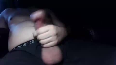 Snapshot of venos chatting on 10.11.25 Venos online show from 10.11.25