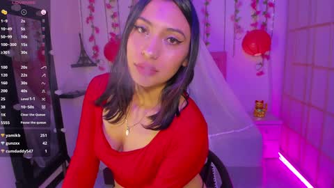 Snapshot of venus_latin_01 chatting on 12.15.24 Mary online show from 12.15.24