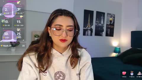 Snapshot of venus_steffen chatting on 09.25.25 Mia online show from 09.25.25