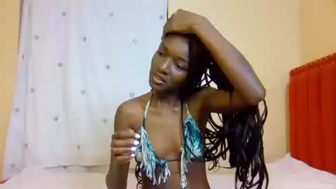 Snapshot of verah_vee chatting on 10.13.25 verah online show from 10.13.25