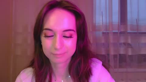 Snapshot of veralush chatting on 10.19.25 Una online show from 10.19.25