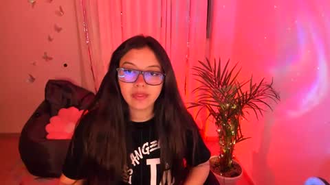 Snapshot of verolake chatting on 02.17.25 Verolake online show from 02.17.25
