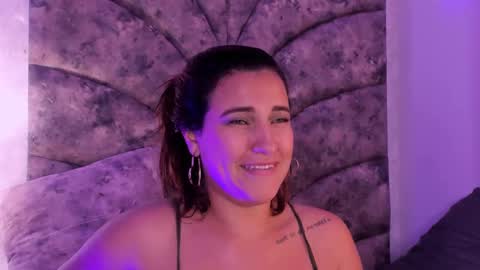 Snapshot of veronica_olson_ chatting on 01.16.25 Veronica Olson online show from 01.16.25