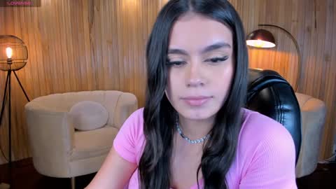 Snapshot of veronicacruz1 chatting on 01.09.25 Vero online show from 01.09.25