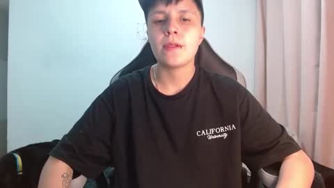 Snapshot of veronicaelite16 chatting on 10.14.25 Veronica Clark online show from 10.14.25