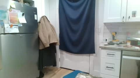 Snapshot of verysmallpeni chatting on 12.24.24 verysmallpeni online show from 12.24.24