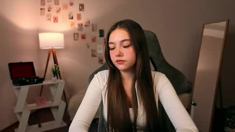 Rachel online show from 11.21.25