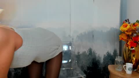 ViciousQueenu can call me Laura online show from 10.28.25