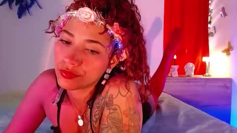 Snapshot of vicky_crazy chatting on 12.29.24 Vicky  online show from 12.29.24