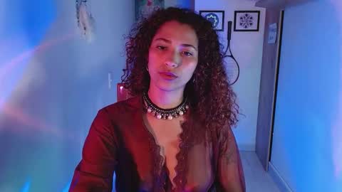 Snapshot of vicky_crazy chatting on 12.31.24 Vicky  online show from 12.31.24