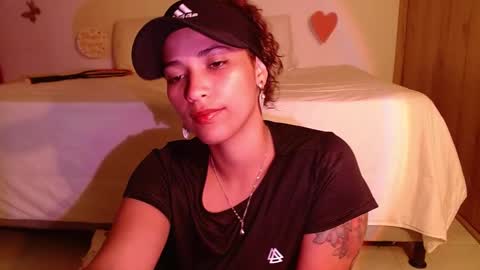 Snapshot of vicky_crazy chatting on 02.25.25 Vicky  online show from 02.25.25