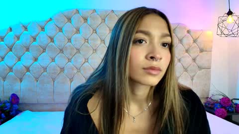  Victoria for you  online show from 01.12.25