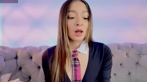  Victoria for you  online show from 09.11.25