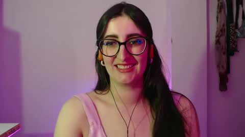 Victoria online show from 12.02.25