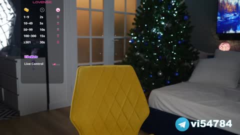 Snapshot of vika54784 chatting on 12.29.24 vika54784 online show from 12.29.24