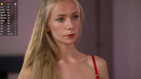 Snapshot of vika54784 chatting on 10.13.25 vika54784 online show from 10.13.25