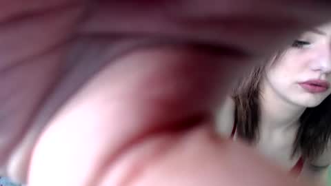 Snapshot of vikimax69 chatting on 02.22.25 max-and-nika online show from 02.22.25