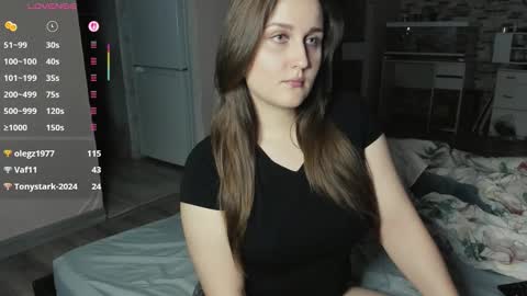 Snapshot of vikki_snake chatting on 10.21.25 VikkiSnake online show from 10.21.25