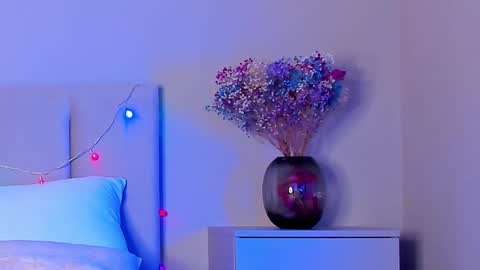 VIKKI online show from 01.18.25