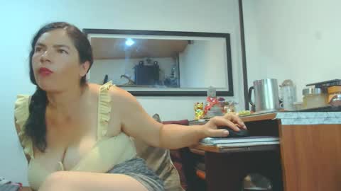 VIKKKTORIAAA online show from 09.20.25