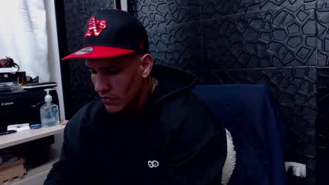 Snapshot of viktorherrera chatting on 02.05.25 Viktor Herrera online show from 02.05.25