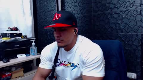 Snapshot of viktorherrera chatting on 02.09.25 Viktor Herrera online show from 02.09.25