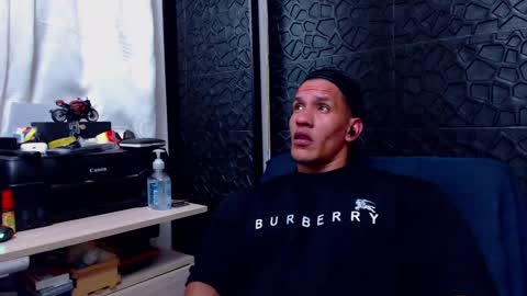 Snapshot of viktorherrera chatting on 03.08.25 Viktor Herrera online show from 03.08.25