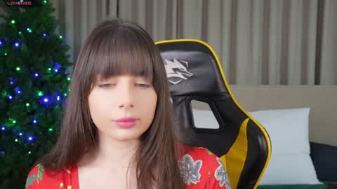 Snapshot of viktoria_storm chatting on 12.08.24 Alisa online show from 12.08.24