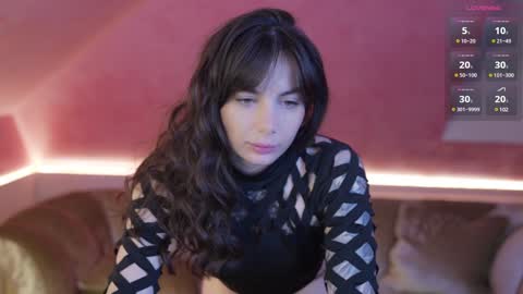 Snapshot of viktoria_storm chatting on 01.05.25 Alisa online show from 01.05.25