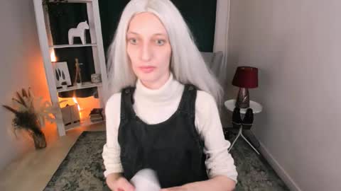 Snapshot of viktoriaclarrk chatting on 12.03.25 Viktoria online show from 12.03.25