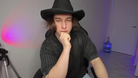 Vincent Strong online show from 01.05.25