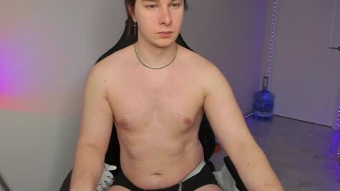 Vincent Strong online show from 01.20.25