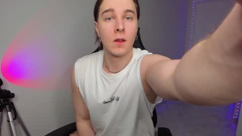 Vincent Strong online show from 01.26.25