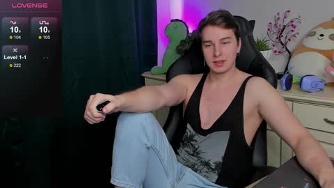 Vincent Strong online show from 09.12.25