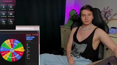 Vincent Strong online show from 10.20.25