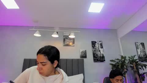 Violet and Myers online show from 11.19.25