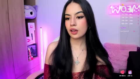 Snapshot of violet_catt chatting on 01.14.25 Violeta  online show from 01.14.25