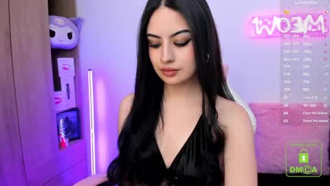 Snapshot of violet_catt chatting on 01.31.25 Violeta  online show from 01.31.25