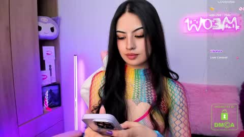 Snapshot of violet_catt chatting on 02.13.25 Violeta  online show from 02.13.25