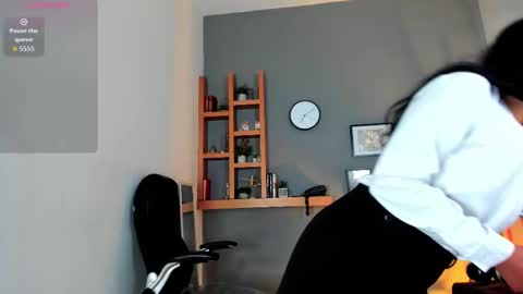 violet_kumar online show from 12.01.25