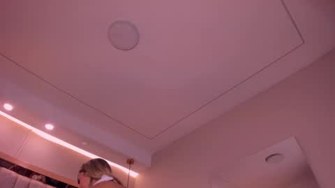 Violeta  online show from 09.10.25