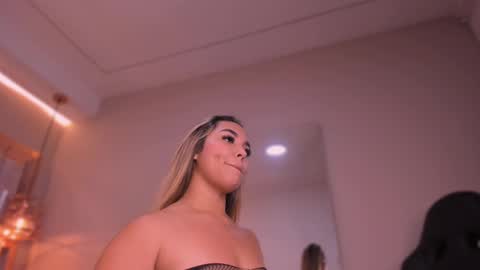 Violeta  online show from 10.06.25