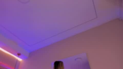 Violeta  online show from 10.20.25