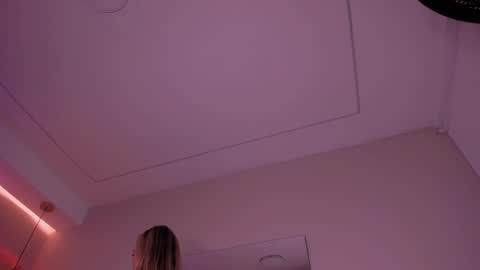 Violeta  online show from 11.30.25