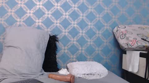 Snapshot of violeta_cute18 chatting on 01.15.25 Violeta online show from 01.15.25